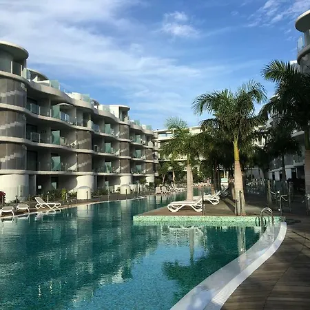 Daire The Waves, Luxurious 5*, Wifi, Olympic Pool *
